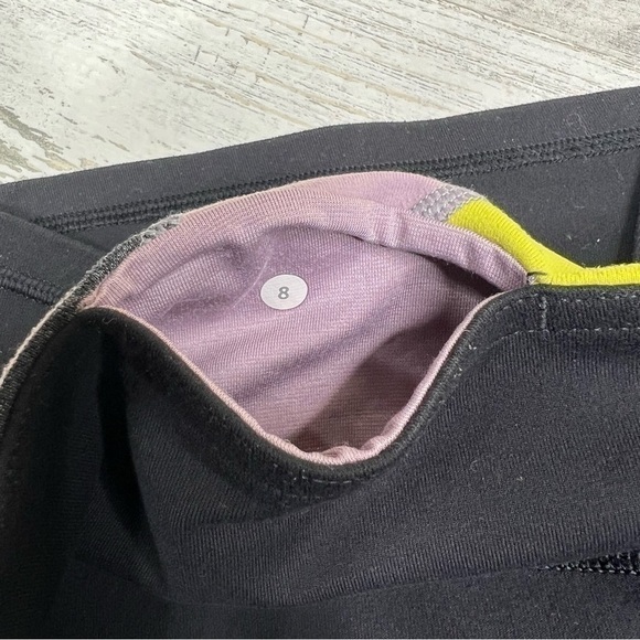 Lululemon Size 6 Womens Reversible Retro Boogie Biker Athleisure Shorts - Picture 7 of 15